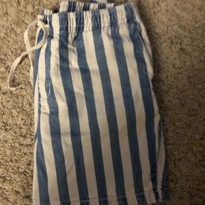 Stripped denim shorts
